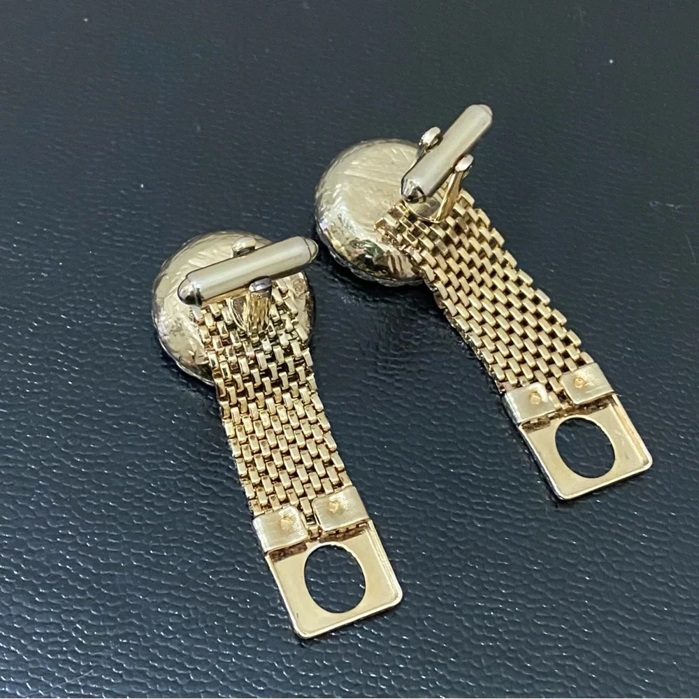 Hadley vintage gold